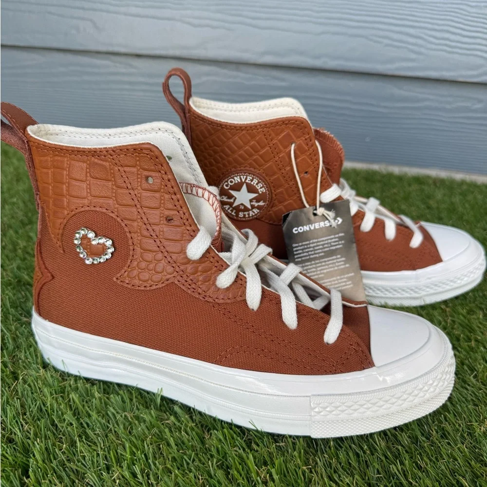 Custom Swarovski Converse Chuck 70 Western High Top in Tawny Owl/Vintage White - Picture 4 of 9